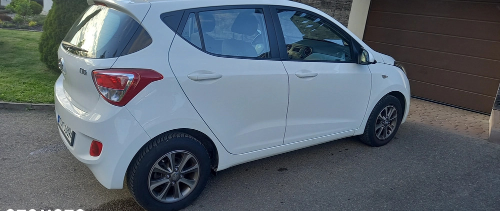 Hyundai i10 cena 29450 przebieg: 120000, rok produkcji 2015 z Strzyżów małe 436